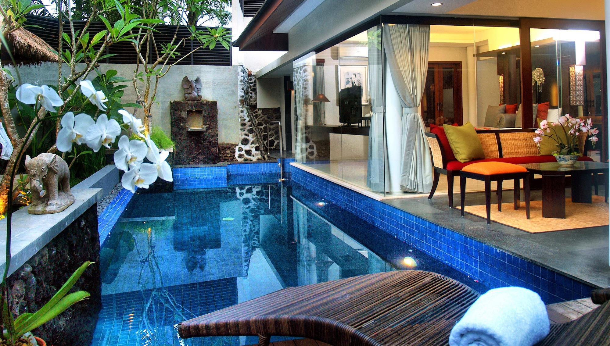 Royal Kamuela Villas & Suites At Monkey Forest Ubud (Adults Only) Экстерьер фото A pool villa at the resort