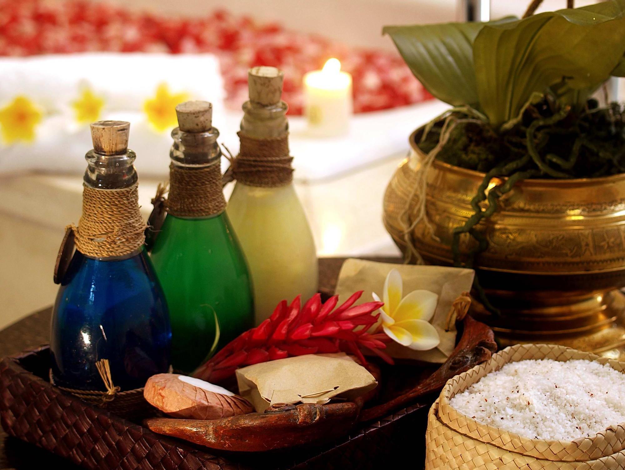 Royal Kamuela Villas & Suites At Monkey Forest Ubud (Adults Only) Экстерьер фото Ayurvedic spa